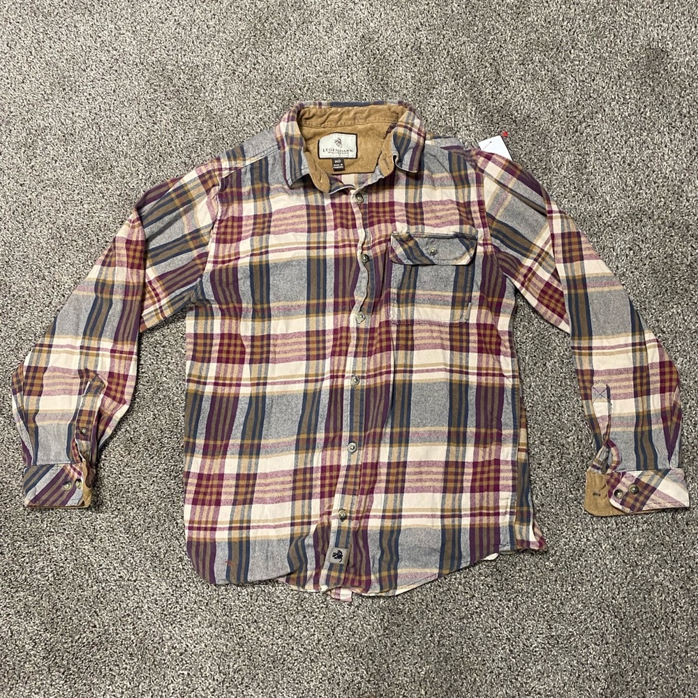 Men’s medium long sleeve flannel